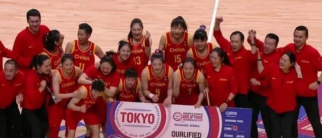 段瑾瑜搭档两匹爱驹摘夺四冠，广东马术联赛第九站完美收官！（段瑾瑜携两骏马豪取四冠，广东马术联赛第九站圆满落幕）