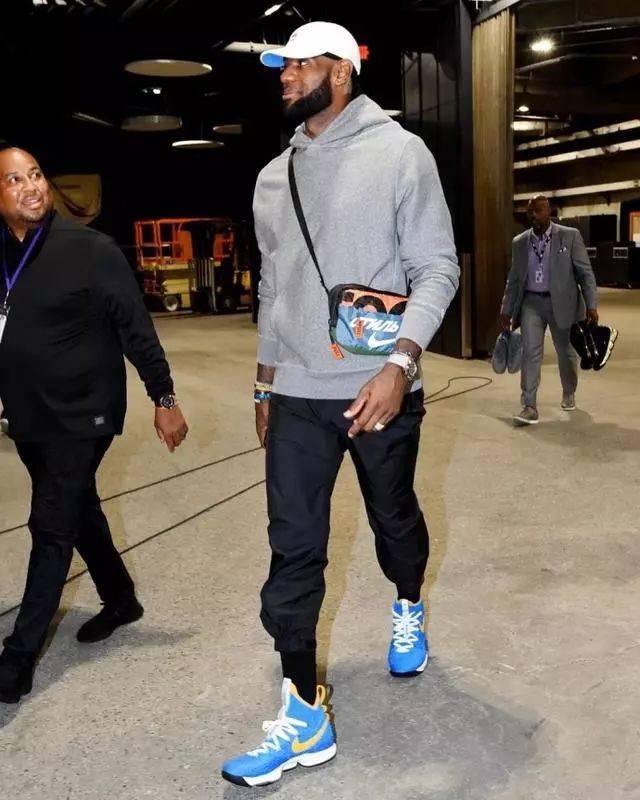 跟队：国米给比萨75万欧就能取消阿金桑米罗的买断权（跟队记者：国米只需向比萨支付75万欧即可取消阿金桑米罗的买断权）