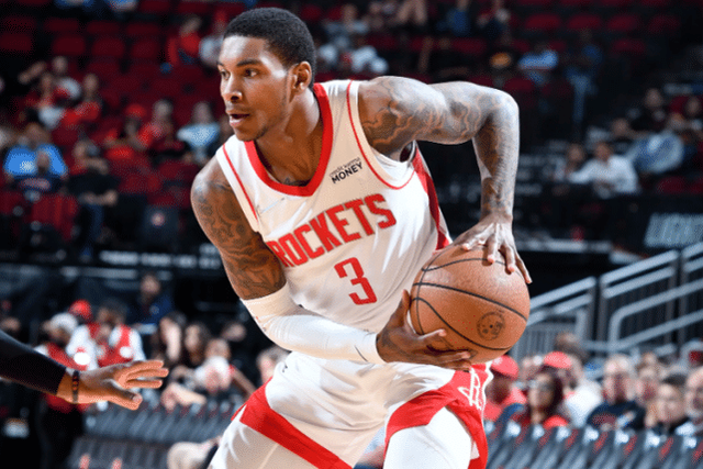 美记：雄鹿坚称不会交易字母哥，但联盟其他球队置之不理（美媒：雄鹿重申不交易字母哥，联盟诸队并不买账）